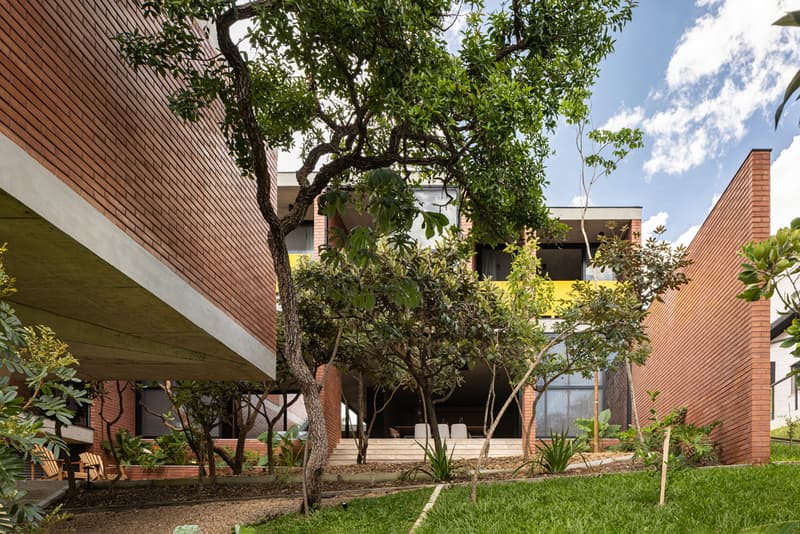 The House of 7 Trees by Hersen Mendes Arquitetura Brazil