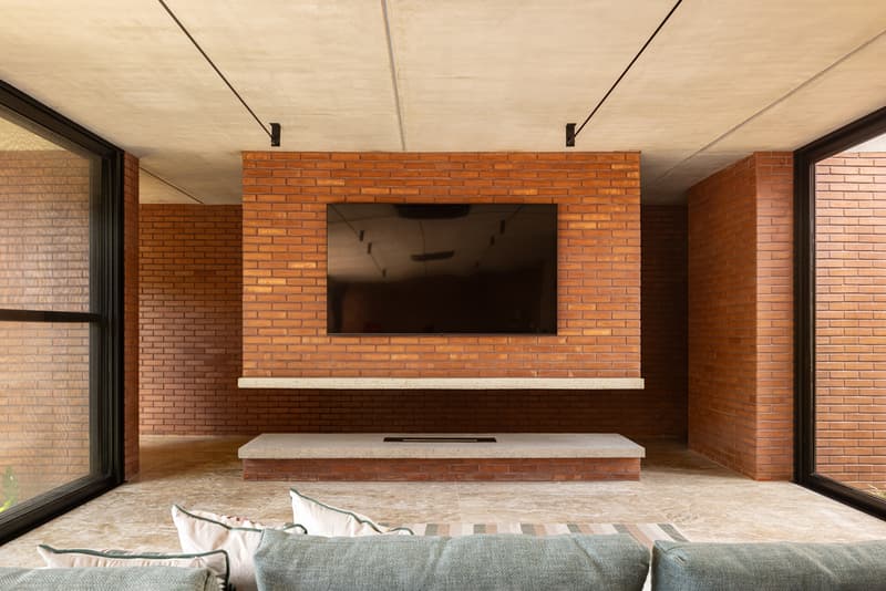 The House of 7 Trees by Hersen Mendes Arquitetura Brazil